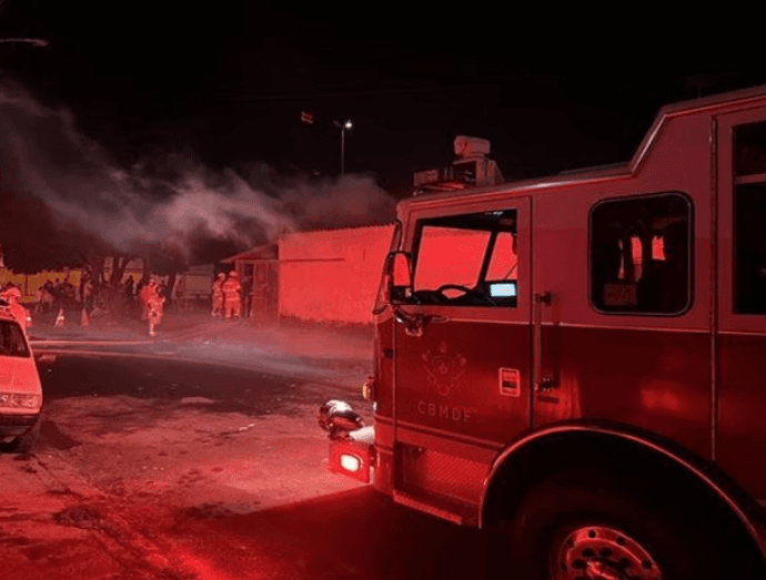 Homem é preso suspeito de atear fogo em casa de ex-companheira, no DF