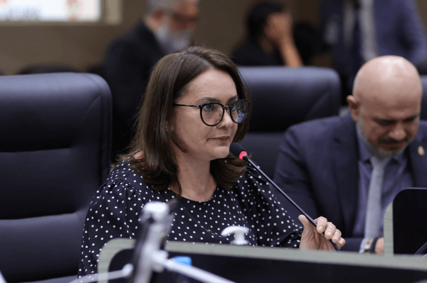 &#8220;É preciso tirar todas as questões religiosas&#8221;, diz vereadora Professora Jaqueline sobre o PL do aborto