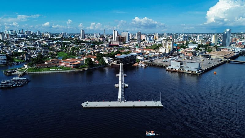 Prefeitura inaugura píer turístico &#8220;Manaus 355&#8221; conectado ao mirante Lúcia Almeida