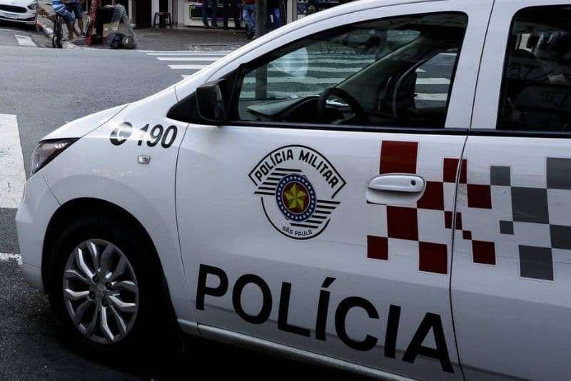 Em São Paulo, mãe mata casal de filhos, de 5 e 9 anos, e depois tenta suicídio