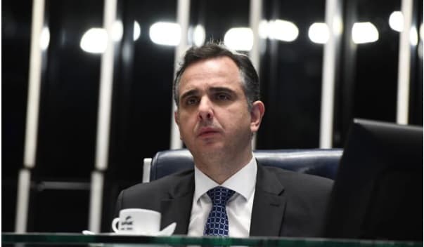 &#8216;Acho até que maconha faz menos mal do que álcool&#8217;, diz Pacheco sobre descriminalização da maconha