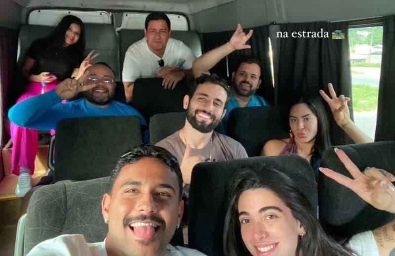 Jornalista Lucas Pasin leva &#8216;fecho&#8217; de ex-BBBs que estão curtindo passeios em Manaus