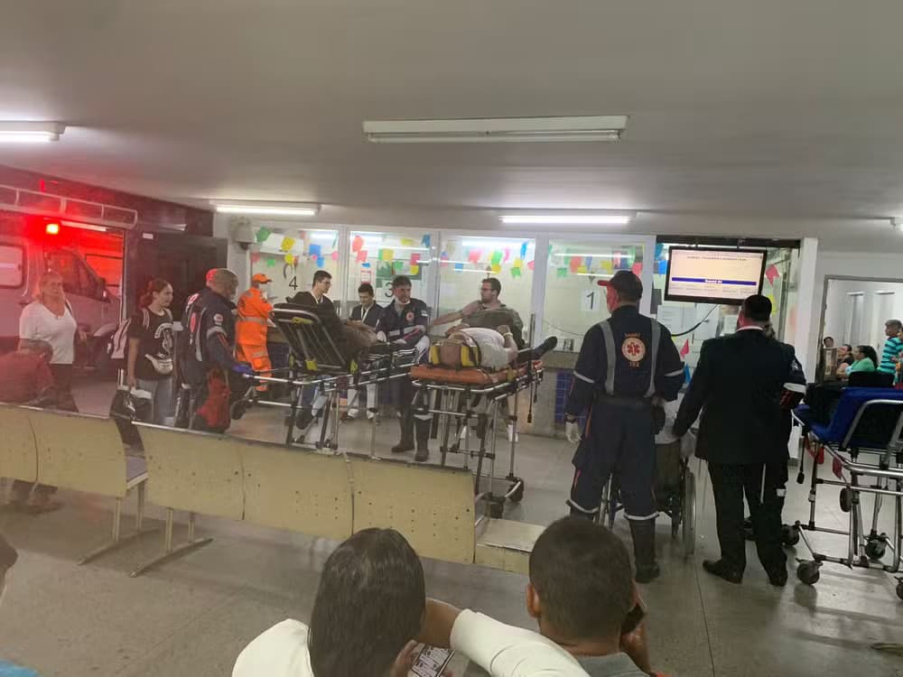 Turbulência deixa 30 feridos em voo: Avião faz pouso de emergência em Natal (RN)