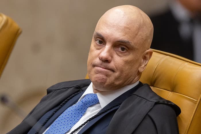 No STF, Moraes se defende de questionamentos sobre sua conduta: &#8220;Seria esquizofrênico eu me oficiar&#8221;