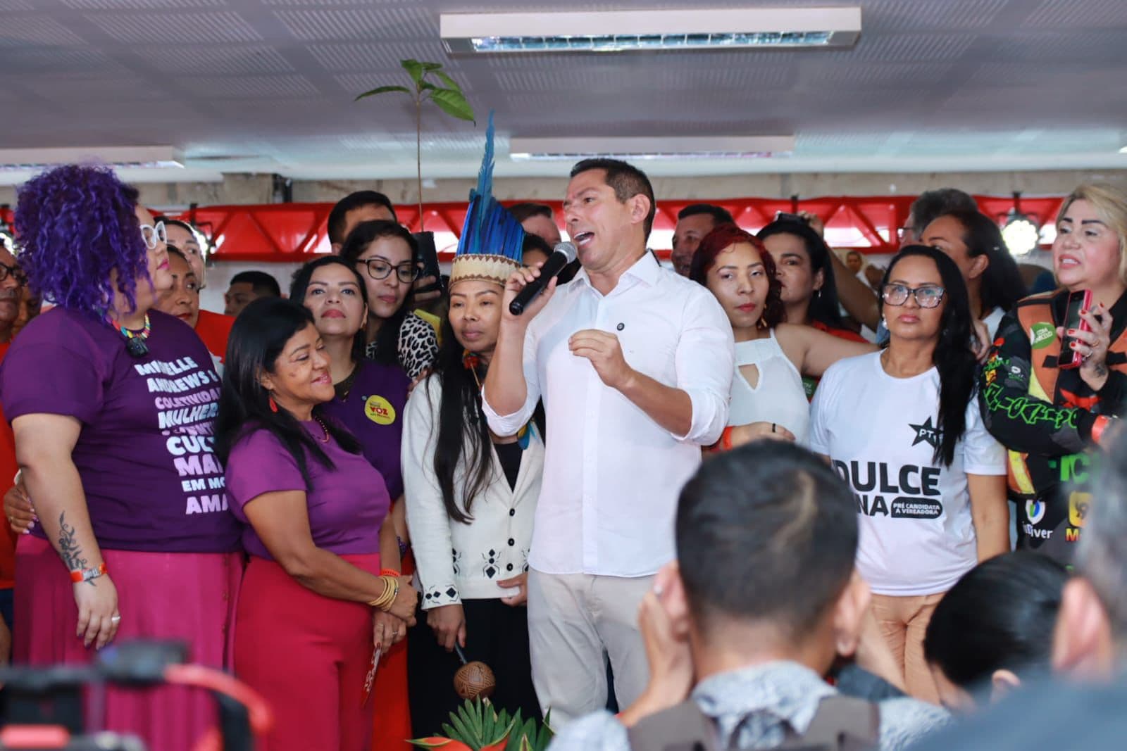 Marcelo Ramos alfineta David Almeida durante convenção partidária: &#8220;falta de conexão com a vida real da nossa gente&#8221;