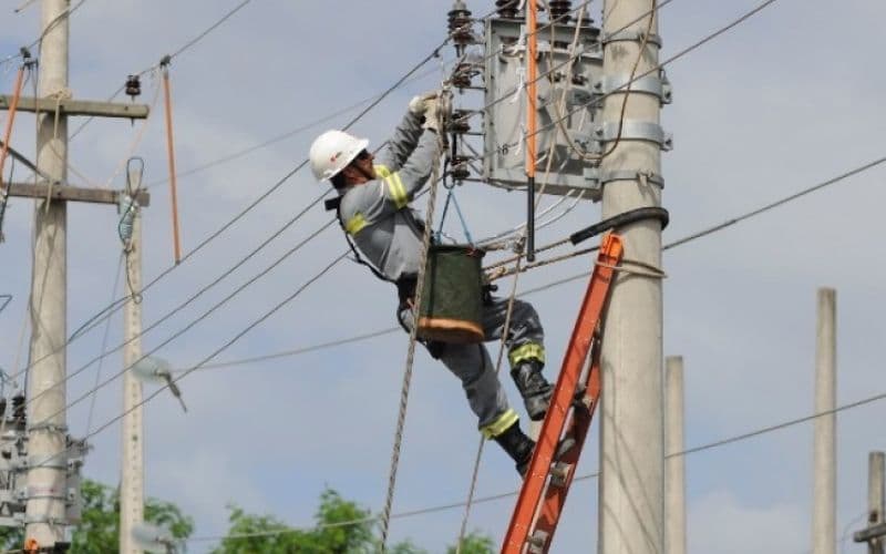 Quatro bairros e dois ramais devem ficar sem energia elétrica neste sábado (28/09)