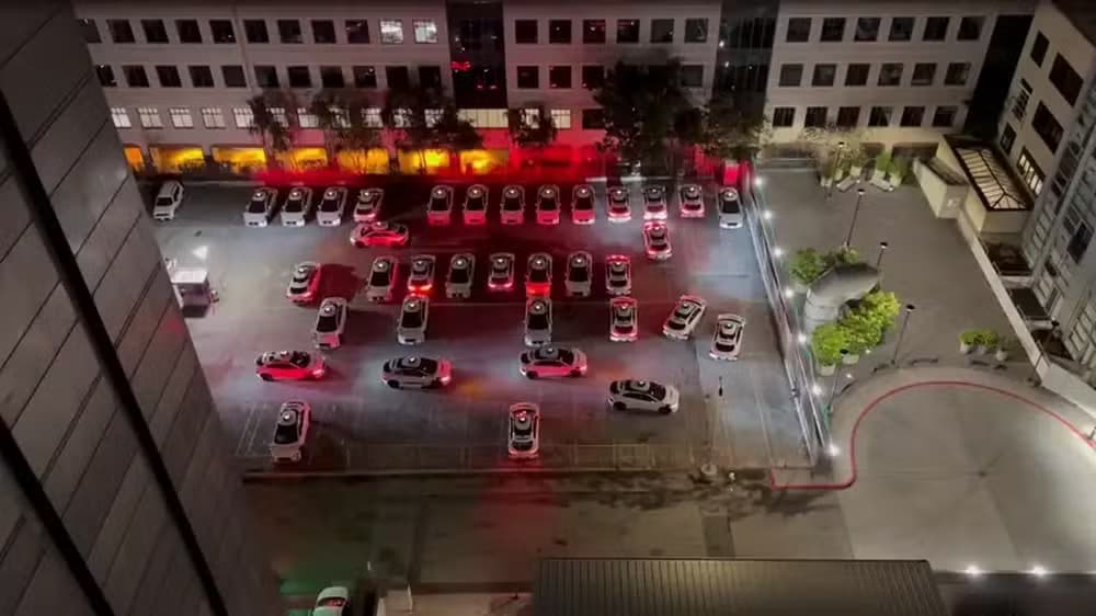 VÍDEO: Carros autônomos fazem &#8220;buzinaço&#8221; durante a madrugada e incomodam vizinhos, nos EUA