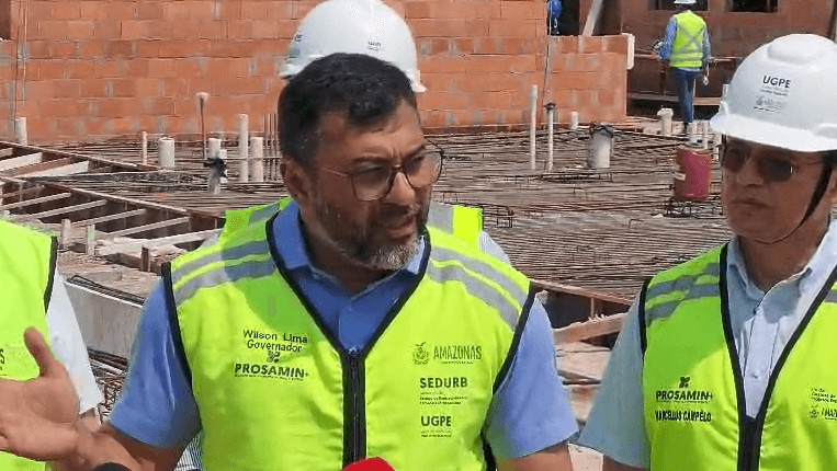 VÍDEO: Wilson Lima comenta déficit habitacional do AM: &#8220;muita gente que vem do interior acaba ocupando áreas de risco&#8221;