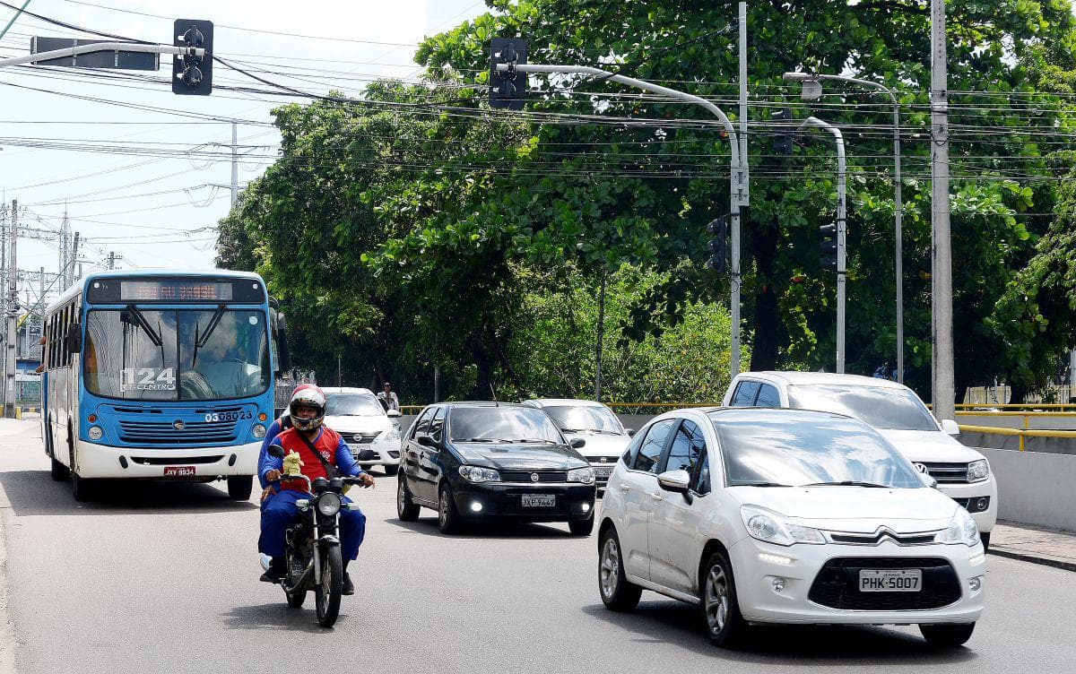 VÍDEO: &#8220;Carro ou moto com IPVA até R$ 420, não será cobrado em 2025&#8221;, diz diretora da Sefaz