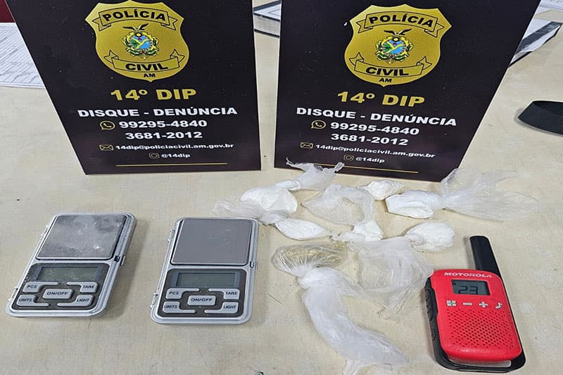 Trio é preso em ponto de venda de drogas no bairro Tancredo Neves, em Manaus