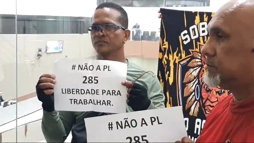 Mototaxistas vão à CMM pedir suspensão de lei que &#8216;limita&#8217; atuação da categoria em Manaus