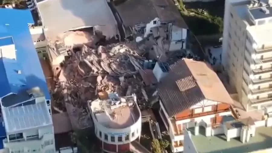 Hotel de 10 andares desaba na Argentina: Bombeiros procuram vítimas; veja vídeo