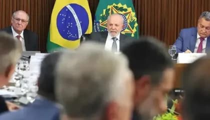 Jornada 6&#215;1: Ministros e base de Lula apoiam o fim da escala de trabalho