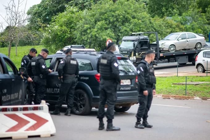 PM é mobilizada para investigar mala suspeita próxima à Câmara dos Deputados no DF