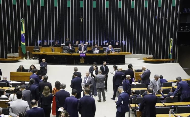 Câmara aprova texto final que muda regras para emendas; projeto vai à sanção