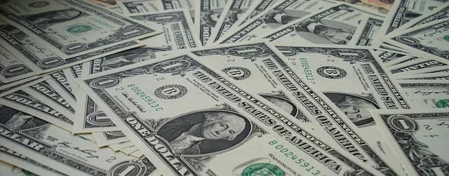 Cotação do dólar bate recorde pelo segundo dia consecutivo; confira