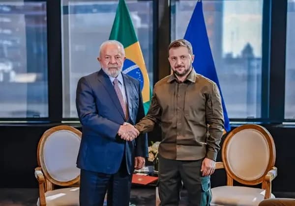 Zelensky diz que posição de Lula em relação à guerra entre Ucrânia e Rússia é fraca