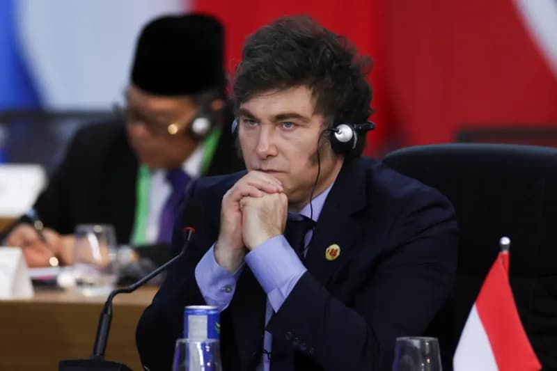 Milei recua e Argentina assina pacto proposto por Lula no G20