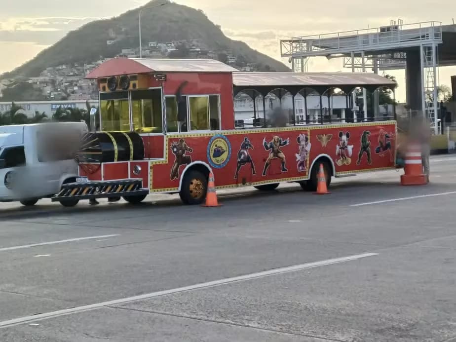 VÍDEO: &#8220;Trenzinho da Alegria&#8221; é apreendido no RJ após somar mais de 10 infrações de trânsito