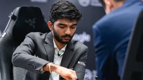 Indiano Gukesh Dommaraju, de 18 anos, se torna mais jovem campeão mundial de xadrez