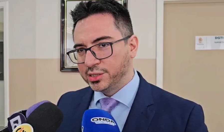 Escala 5&#215;2 na CMM: Com nove assinaturas, projeto de lei ganha força e avança na Câmara