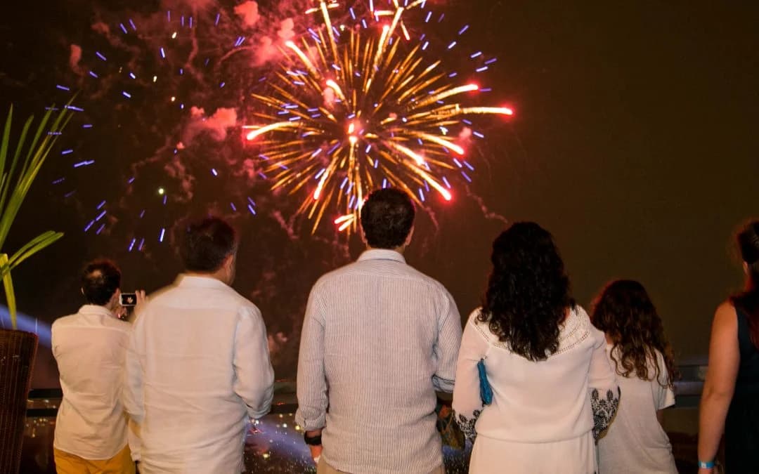 Quando o Réveillon se tornou a festa de véspera de Ano Novo?   