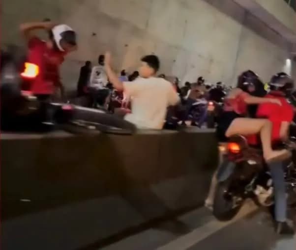 VÍDEO: Polícia acaba com &#8216;rolezinho de natal&#8217; promovido por cerca de 250 motociclistas