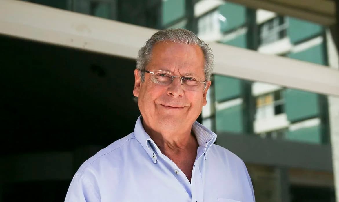 Eleições 2026: Dirceu chama atenção para Tarcísio de Freitas, e está certo