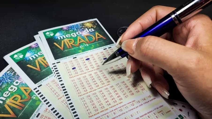 Mega da Virada 2024: O que dá para comprar com R$ 600 milhões?