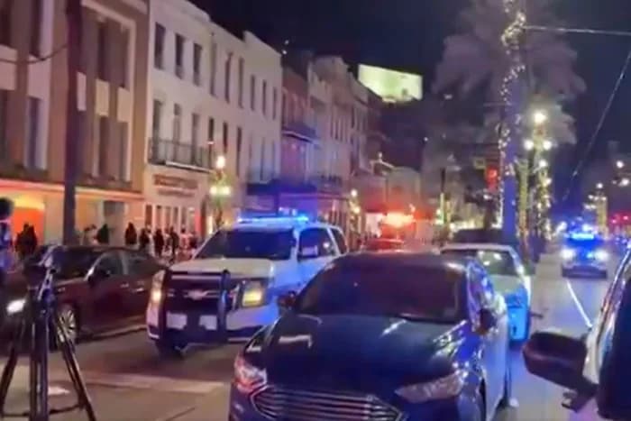 VÍDEOS: Veículo atropela multidão, deixa pelo menos 10 mortos e 30 feridos, em Nova Orleans