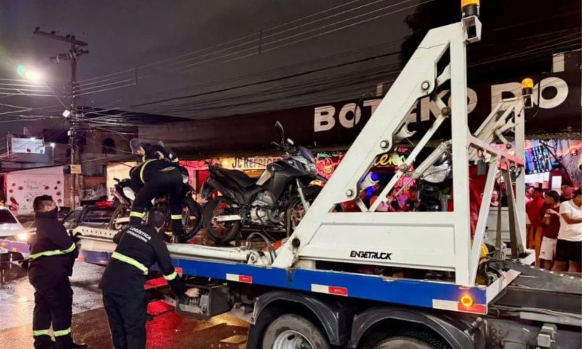 Operação apreende e autua veículos irregulares em Manaus