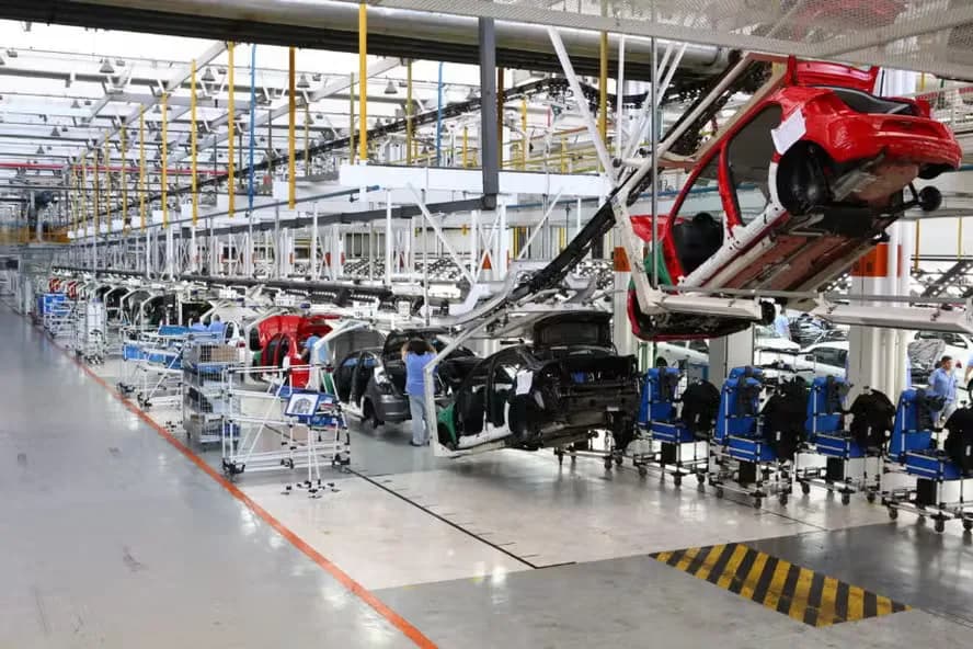 Produção de veículos no Brasil cai 19,5% em dezembro, em comparação com novembro, diz Anfavea