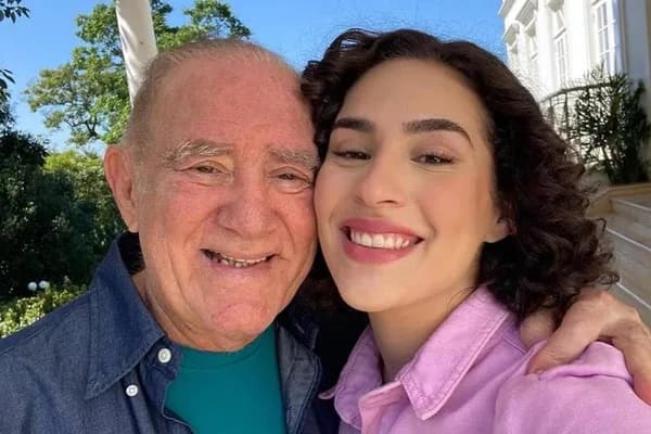 Instagram de Livian Aragão é hackeado e anuncia morte de &#8221;Didi&#8221;