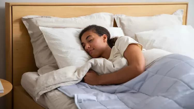 Problemas para dormir? Conheça técnica militar para &#8216;apagar&#8217; rapidamente, e principais dicas para higiene do sono