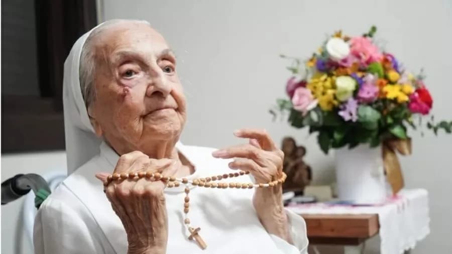 Brasileira de 116 anos morre 3 meses após receber título de pessoa mais velha do mundo
