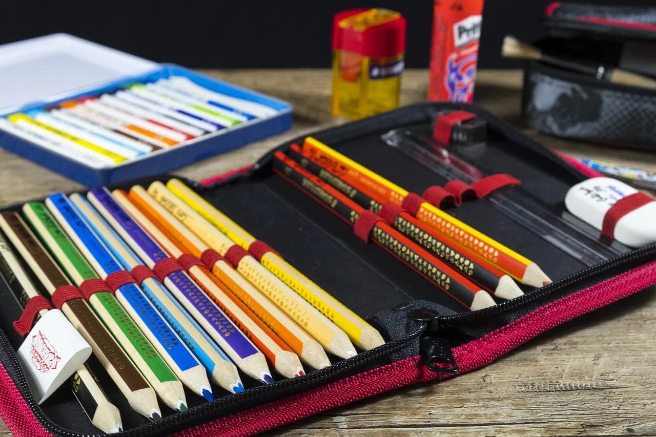 Volta às aulas: confira quatro dicas para economizar na compra do material escolar