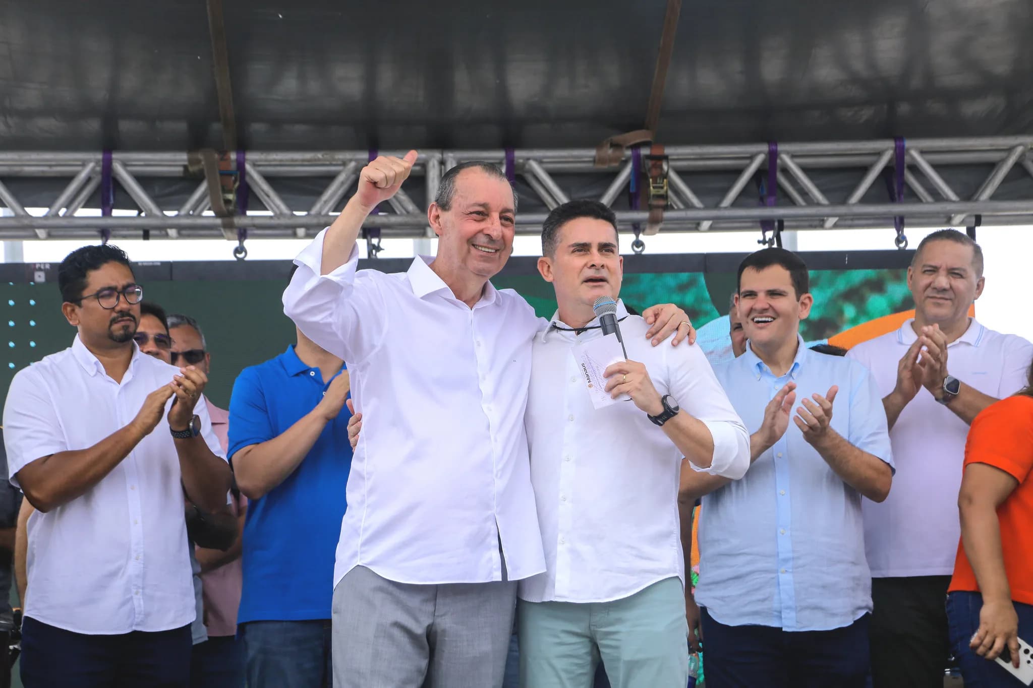 &#8220;Eu, Eduardo e Omar vamos estar juntos ano que vem&#8221;, anuncia David Almeida
