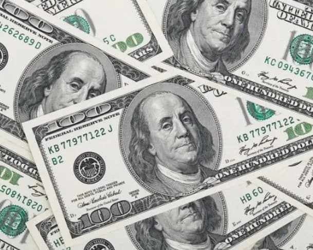 Dólar fecha com estabilidade e Ibovespa reage após divulgação do IPCA-15
