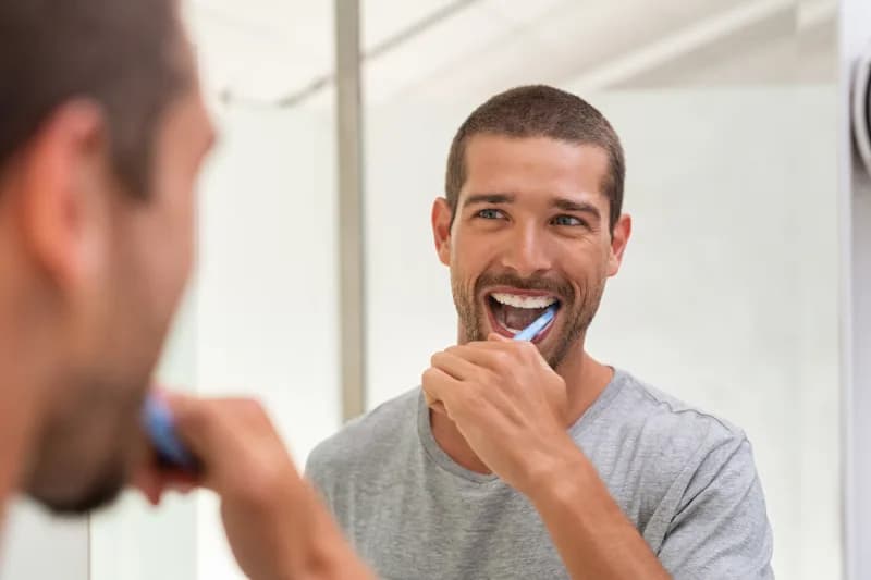 Você escova os dentes corretamente? Veja o que especialistas dizem