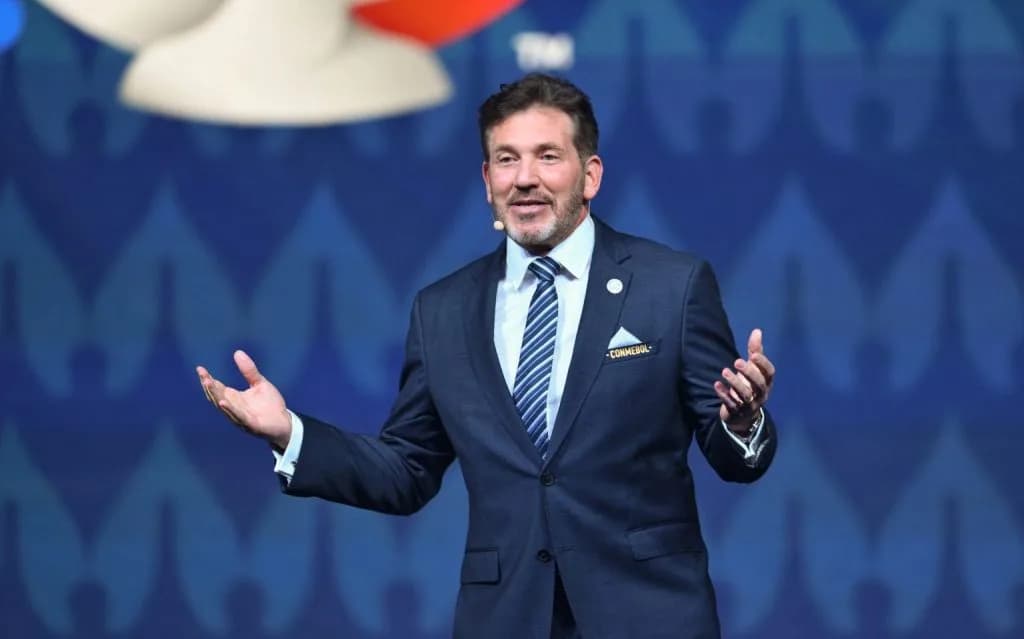 VÍDEO: Após comentar racismo sofrido pelo Palmeiras, presidente da Conmebol diz que Libertadores sem Brasil é como &#8220;Tarzan sem a Chita&#8221;