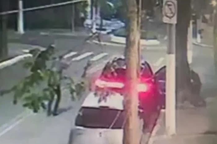 VÍDEO: homem tenta roubar carro de escolta do vice-governador de SP e é morto