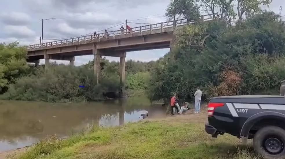 Pai joga próprio filho de ponte para se vingar da ex-esposa, no RS: Criança morre