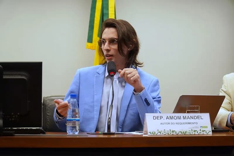Amom Mandel: “Minha posição é técnica! Não me alinho, seja com o Lula ou com o Bolsonaro”