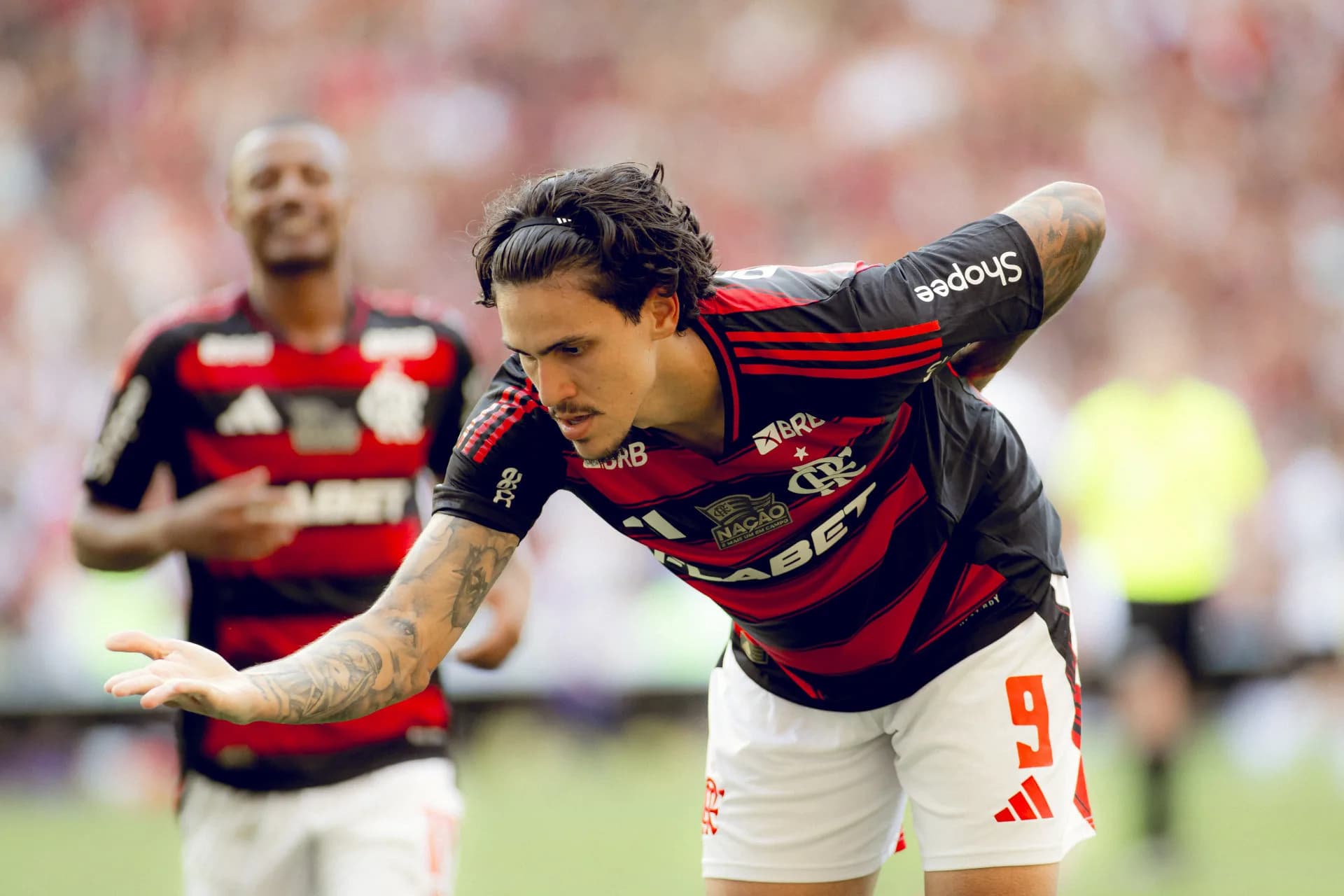 Flamengo goleia Corinthians no Maracanã: 4 a 0 no Brasileirão