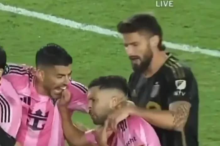 VÍDEO: Suárez morde companheiro de time durante partida do Inter Miami