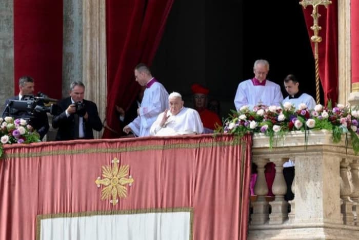 Papa Francisco faz aparição neste Domingo de Páscoa e deixa mensagem: &#8220;Todas as vidas são preciosas&#8221;