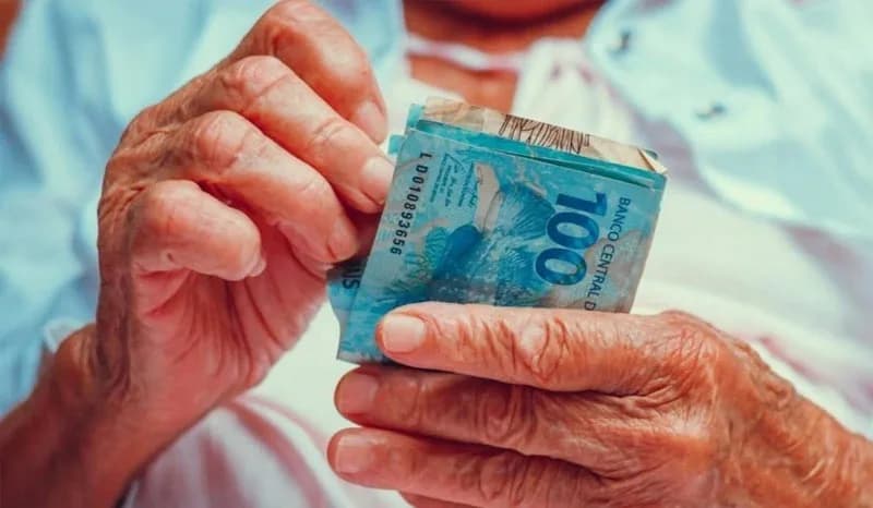INSS: Governo Lula promete ressarcir aposentados por descontos indevidos