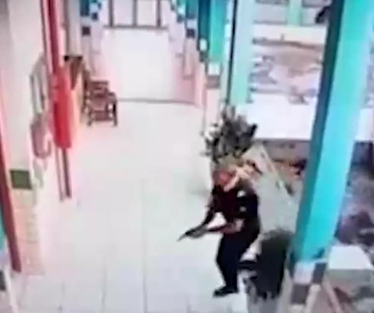 VÍDEO: Vigilante é morto a tiros durante tentativa de invasão a escola no Acre