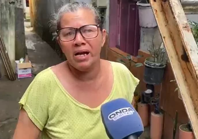&#8220;Ajuda a gente, por favor&#8221;, diz moradora que perdeu tudo durante chuva em Manaus; veja o vídeo
