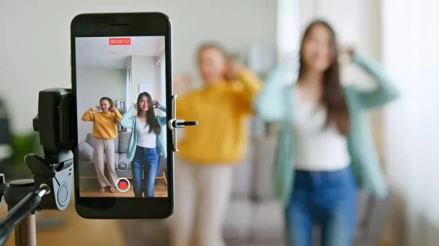 Instagram proíbe adolescentes de fazerem lives sem autorização dos pais